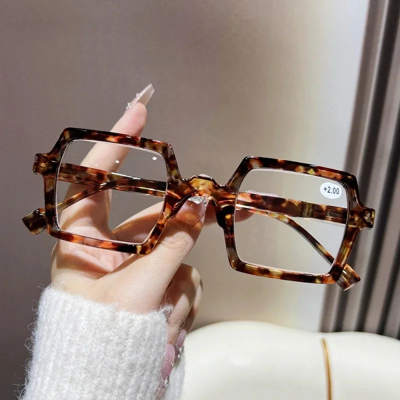 2024 Trending New Sqaure Reading Glasses Frame Women Men Computer Eyeglasses Unisex Retro Presbyopia Eyewear 0+1.0+1.5+4.0