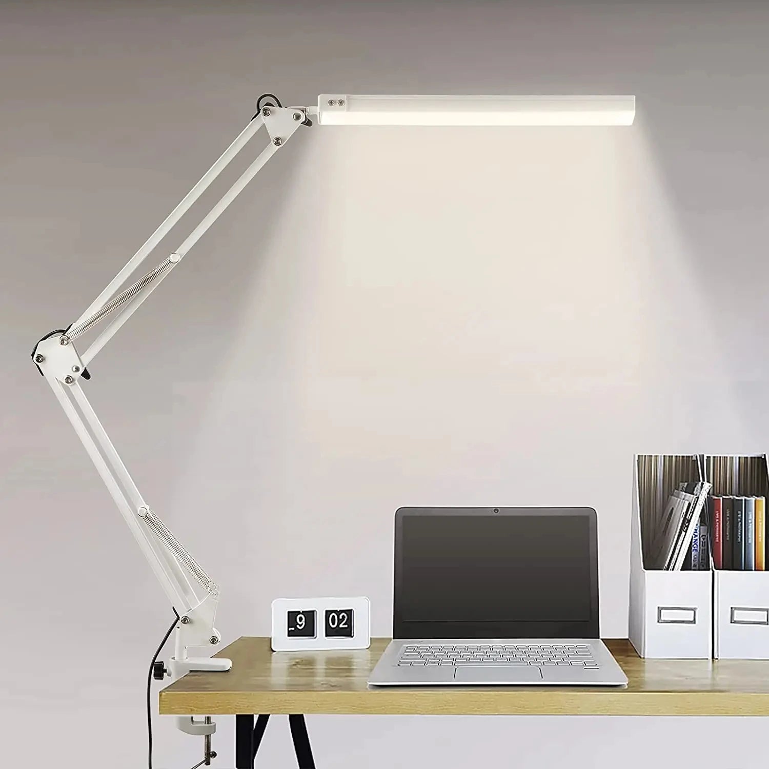 Desk Lamp With Clip, Desk Lamp With Eye Care, Office Light With Adjustable Brightness  3 Lighting Modes, 10 Brightness Bed lamp