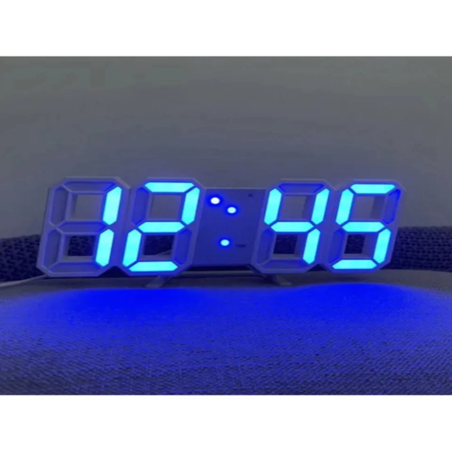 3D  Digital Clock Luminous Fashion Wall Clock Multifunctional Creative USB Plug In Electronic Clock  Decoration Led clock Queen