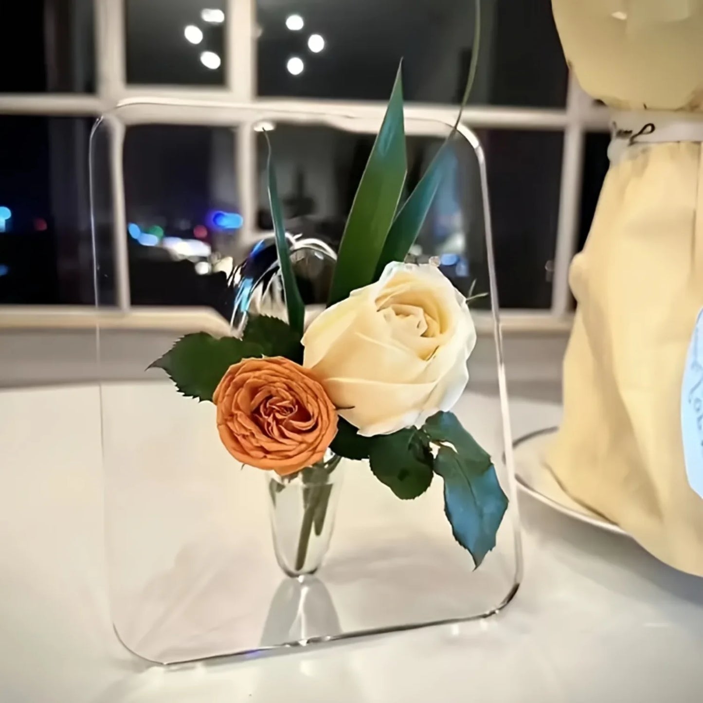 Creative Art Acrylic Photo Frame Vase - Hydroponic Flowers Office Decor Vase mold Ikebana vase Hydroponic vase Blown glass Vase