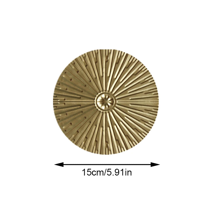 قطعة واحدة من ديكور الحائط الدائري الفاخر من Nordic Light مصنوع من الحديد الذهبي غير المنتظم على شكل قرص معدني معلق على الحائط بتصميم عتيق