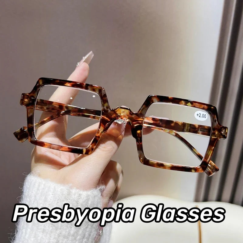 2024 Trending New Sqaure Reading Glasses Frame Women Men Computer Eyeglasses Unisex Retro Presbyopia Eyewear 0+1.0+1.5+4.0