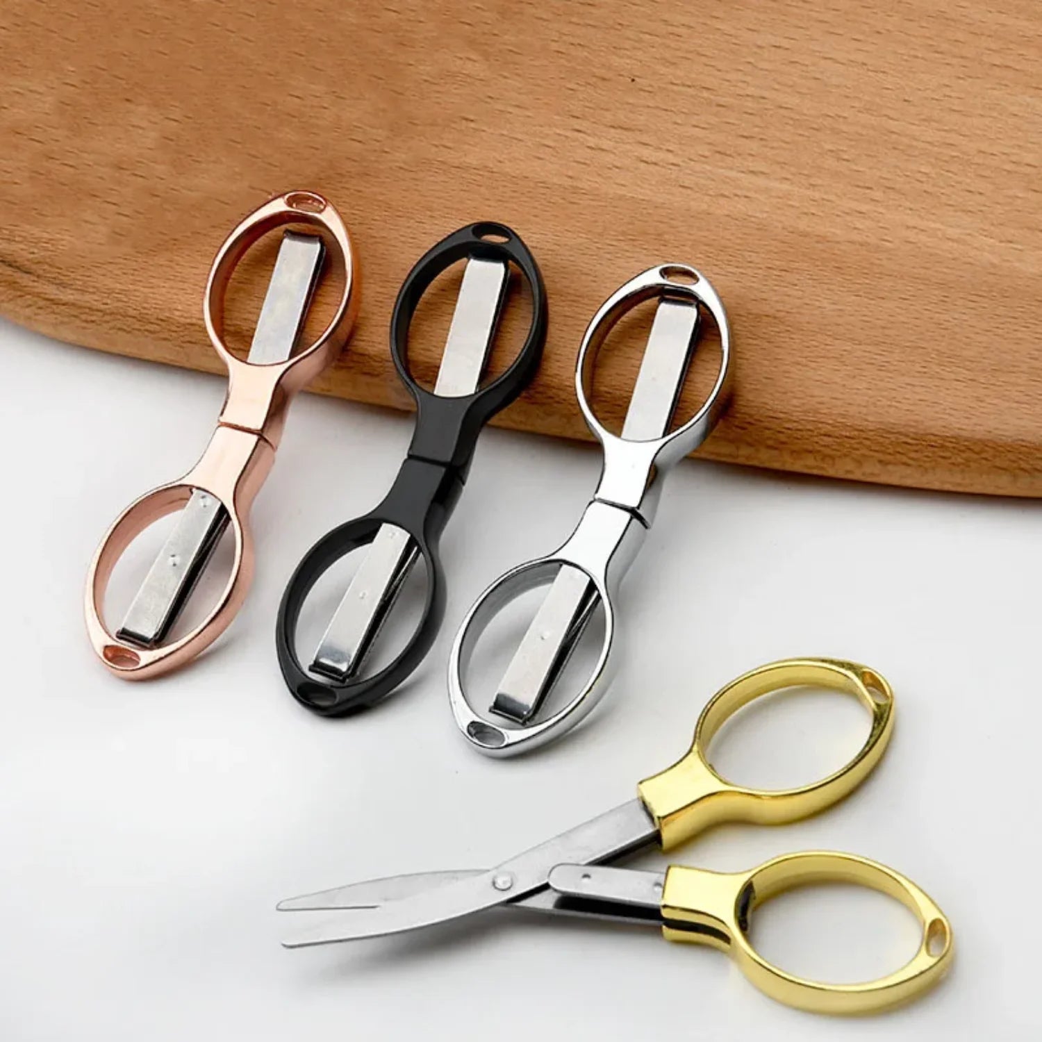 1PCS Portable Folding Scissors Carbon Steel  Line Cutting Tools Mini Hand Tool Supplies Multifunctional Needlework Scissors Laoa